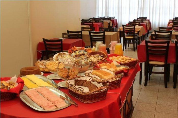 Euro Hotel Curitiba Ngoại thất bức ảnh